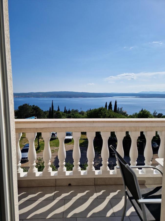 Apartments Velic Crikvenica Exteriör bild