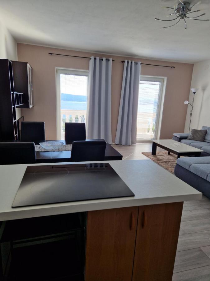 Apartments Velic Crikvenica Exteriör bild